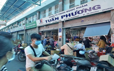 TP.HCM: Lợi dụng dịch Covid-19 tái phát, khẩu trang đội giá lên cao